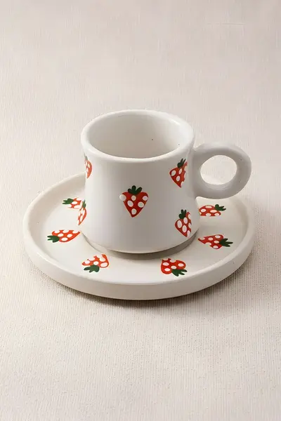 El Yapımı Çilek Desenli Seramik Türk Kahvesi Fincanı Takımı | 2 Kişilik, 4 Parça, 90 ml - Görsel 2